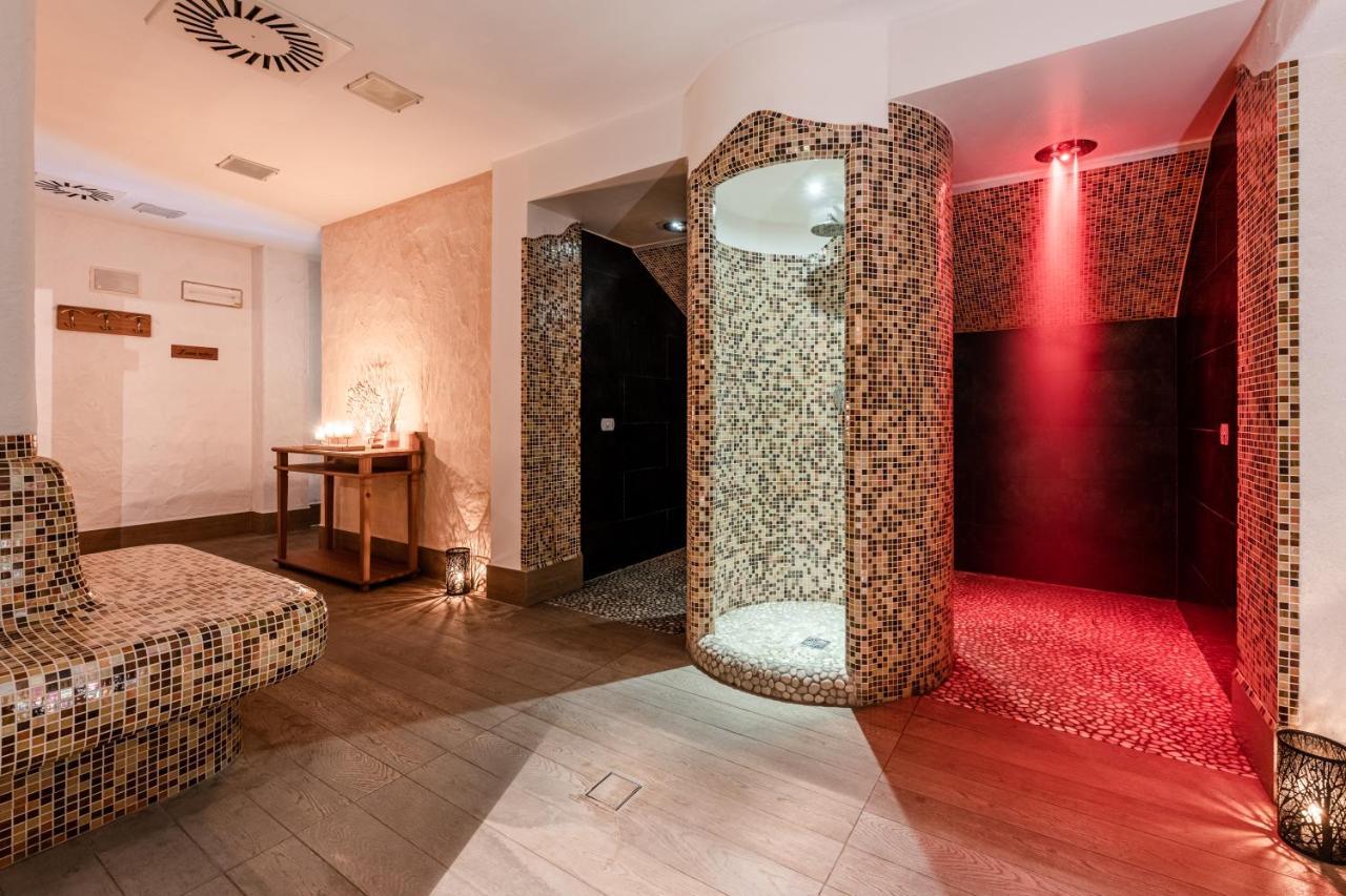 Cerana Relax Hotel Madonna Esterno foto